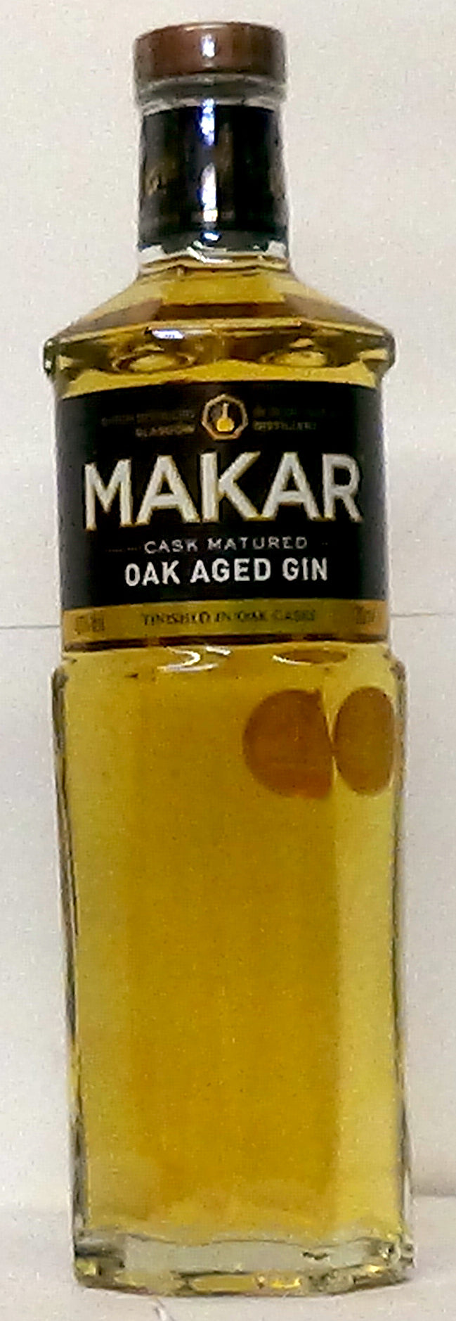 Makar Cask Oak Aged Gin 43% Abv