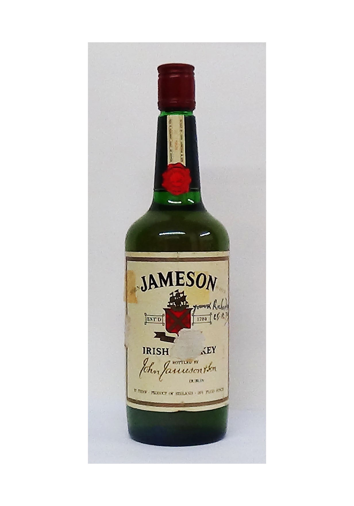 1970s Jameson 26 Floz 39999 - M&M Personal Vintners Ltd