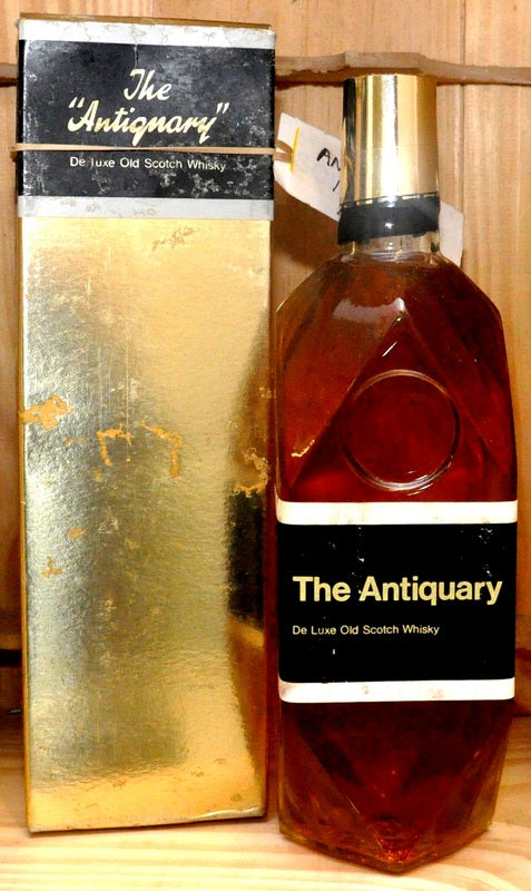 The Antiquary - Deluxe Blend - 26 2/3 fl. oz. - 70° proof - Whiskey -
