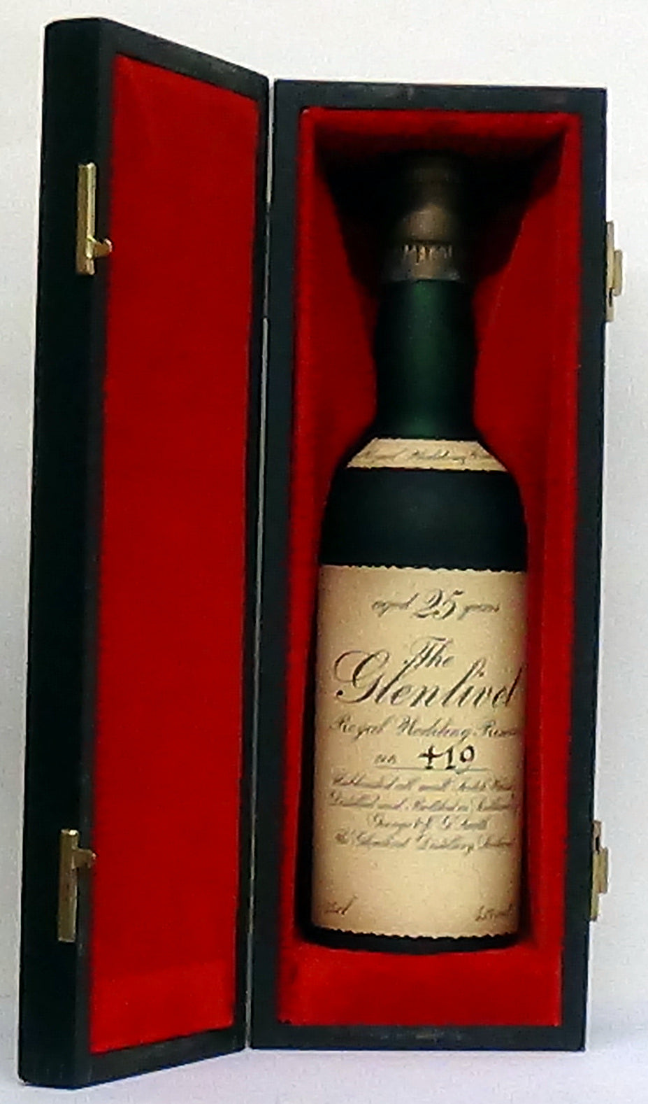 The Glenlivet Royal Wedding Reserve 25 Year Old Btl No.419 - Scottish