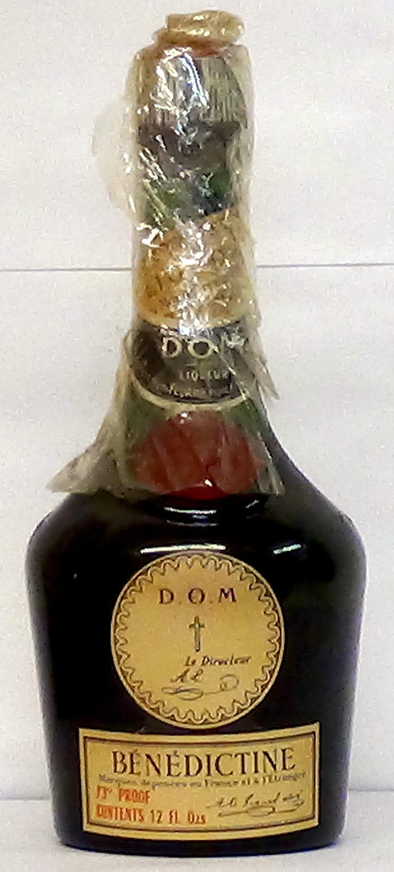 1960’s D.O.M Benedictine 73 proof 12 Fl oz