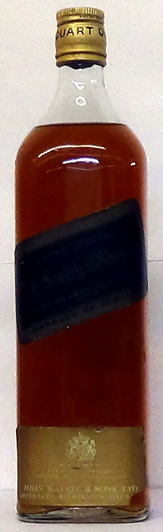 1970s U.S. Quart bottling of Johnnie Walker Black Label Extra Special Old Scotch Blended Whisky