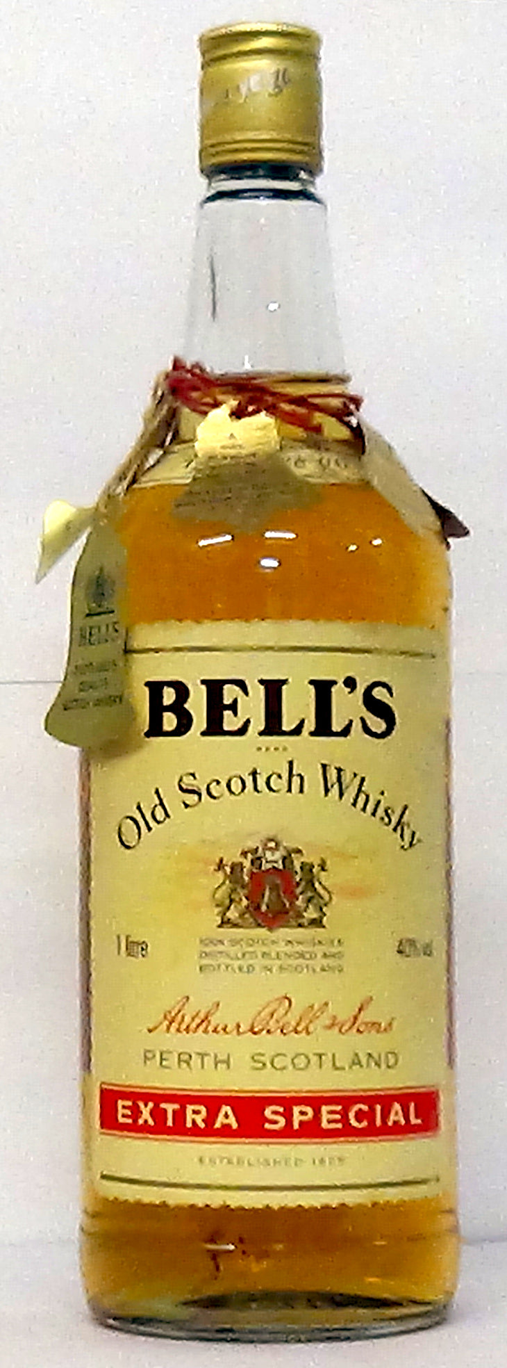 1980s Bell’s Old Scotch Whisky Extra Special 1 Litre