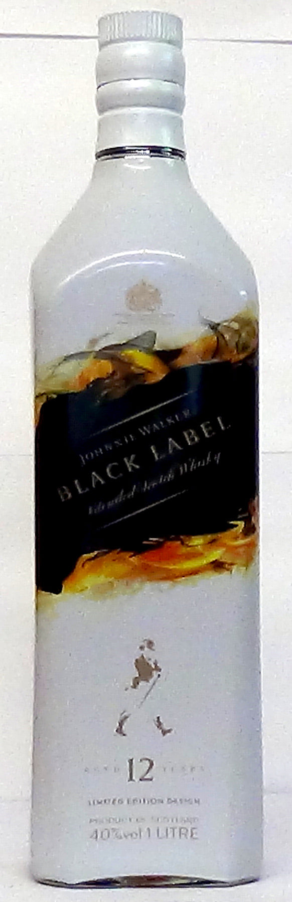 Johnnie Walker Black Label Aged 12 years, White Label Mattia Biagi Limited Edition