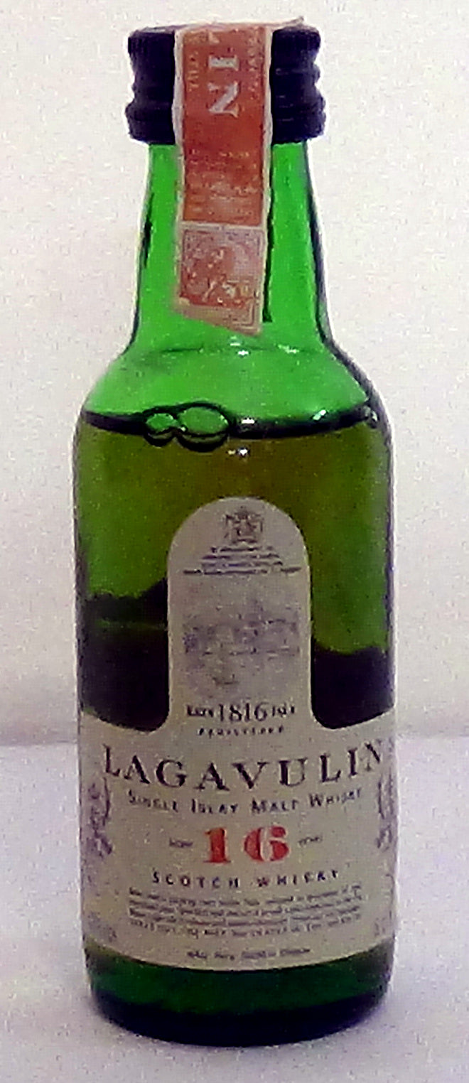 1980’s Lagavulin 16 year old 4cL