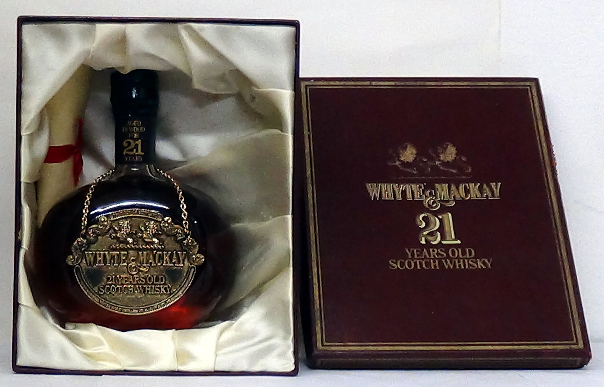 1980s Whyte & Mackay 21 Year Old - Scottish Whiskey - Whiskey - M&M Pe