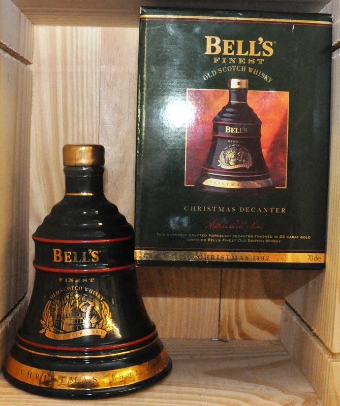 Bell's - Ceramic bell decanter - Blend - Christmas 1992- 700 ml - 40% 