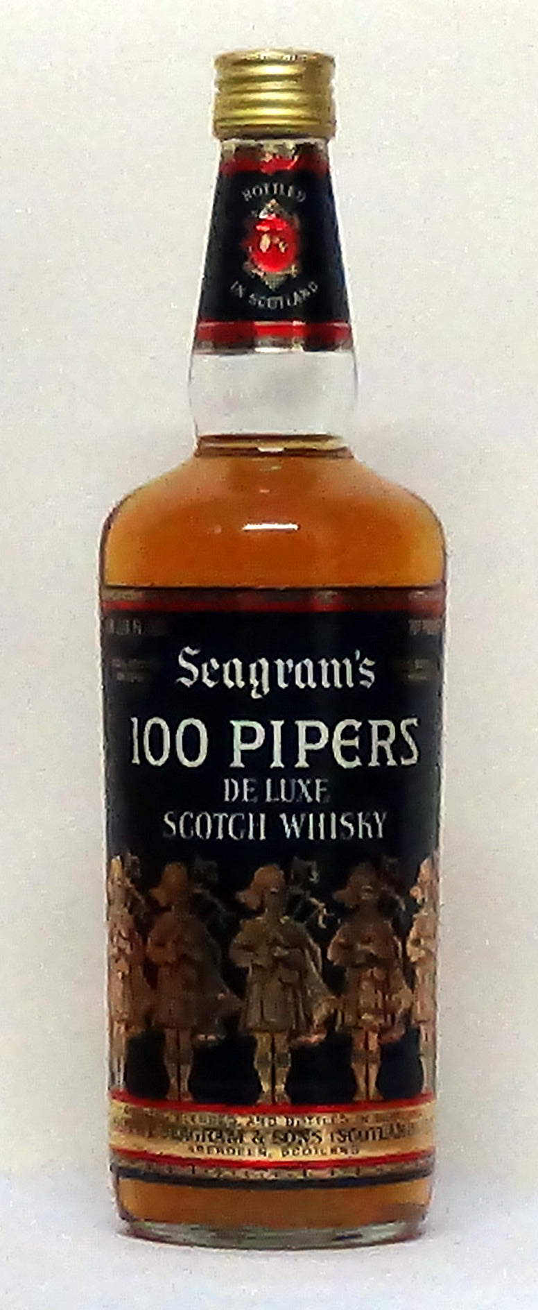 1970's Seagram's 100 Pipers Deluxe Whisky - Scotland, Whiskey - M&M Pe