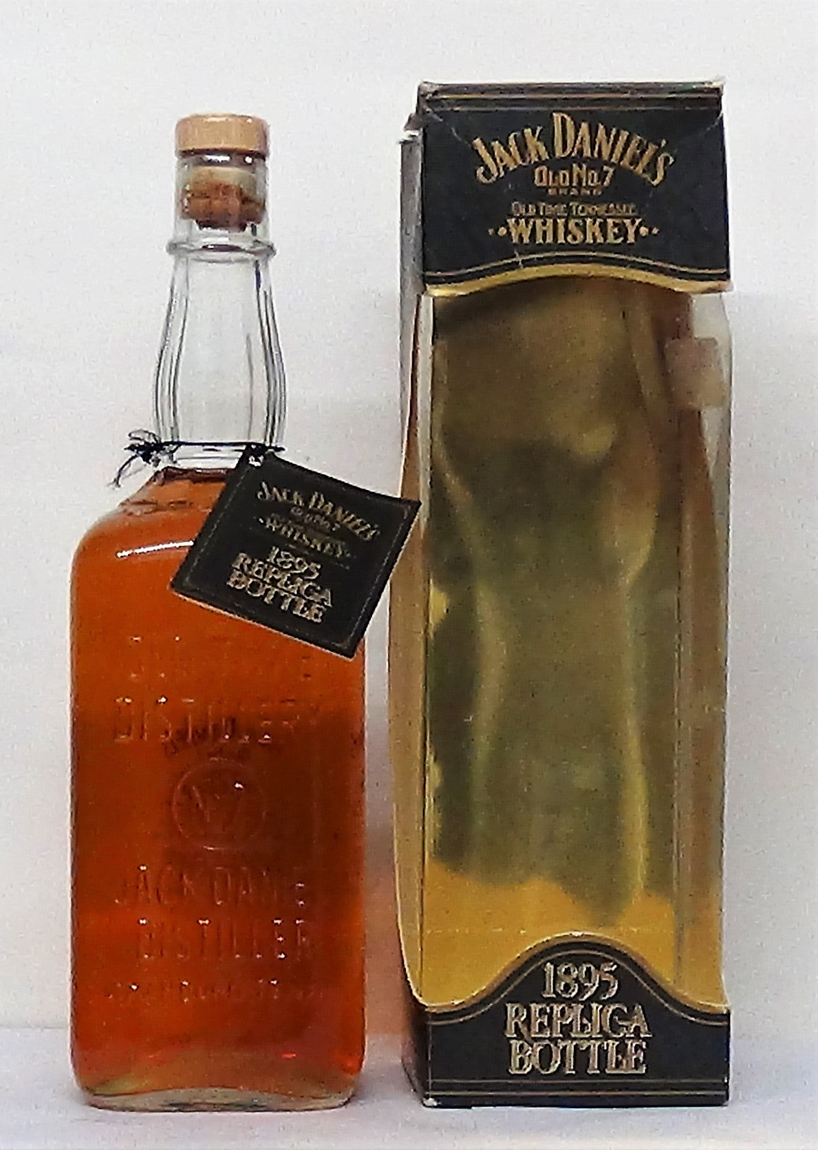 Jack Daniel's No.7, 1 Litre 1895 Replica Bottle 1992 Bottling - Whiske