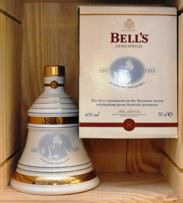 Bell's - Ceramic bell decanter - Blend - A. G. Bell 2001 - 700 ml - 40