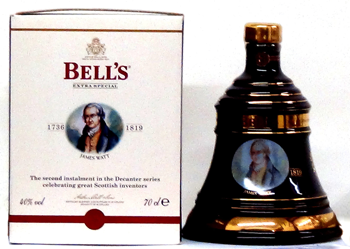 Bell's Christmas - 2002 - Whiskey - M&M Personal Vintners Ltd